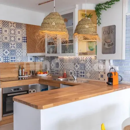 Apartment Face A La Avec Parking Gratuit Libre D'acces